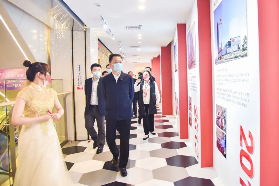 ׯ�к���Ϸ(�й�)�ɷ����޹�˾-����