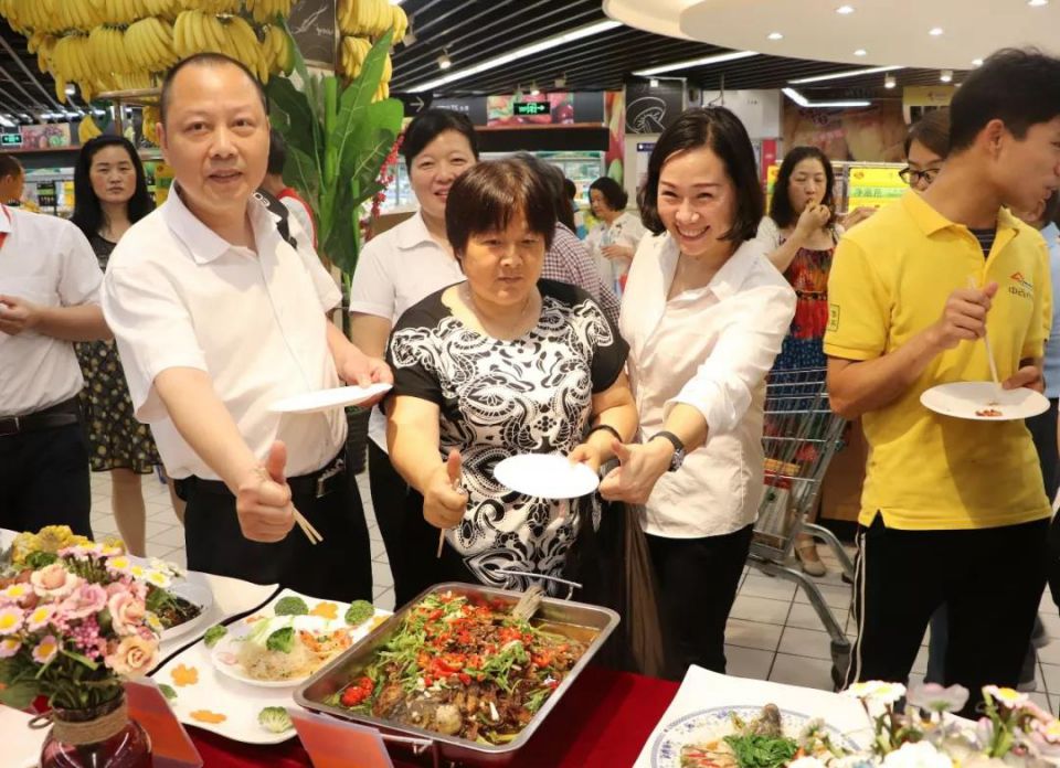 ׯ�к���Ϸ(�й�)�ɷ����޹�˾-����