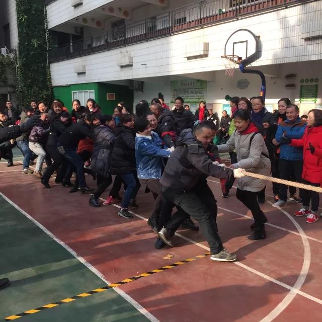 ׯ�к���Ϸ(�й�)�ɷ����޹�˾-����