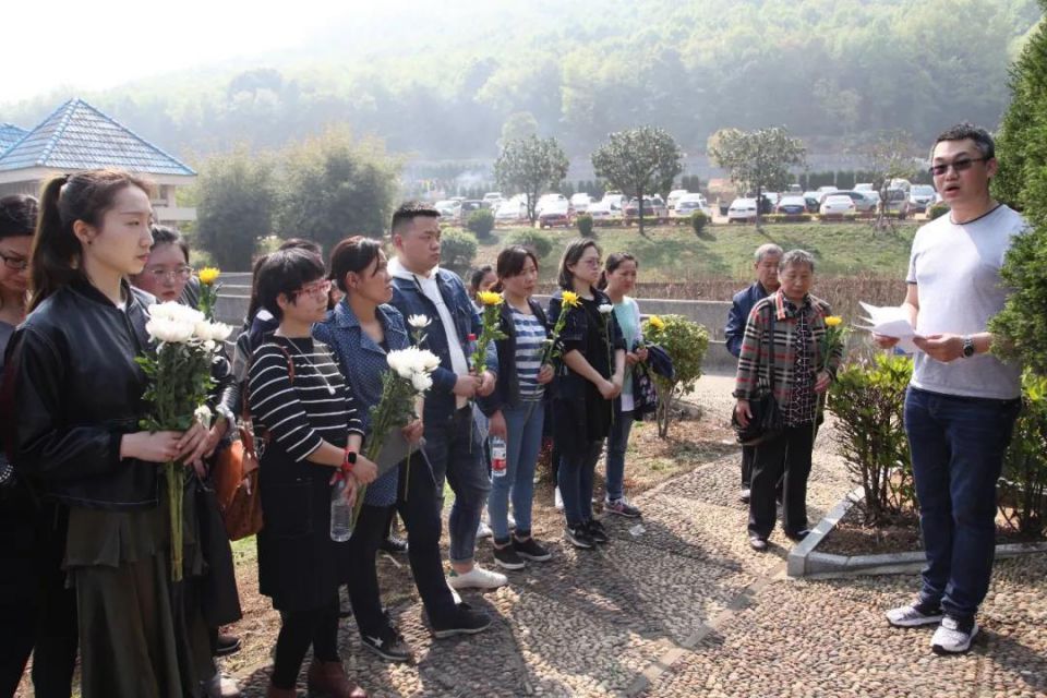 ׯ�к���Ϸ(�й�)�ɷ����޹�˾-����