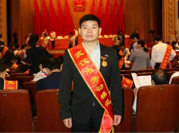 ׯ�к���Ϸ(�й�)�ɷ����޹�˾-����