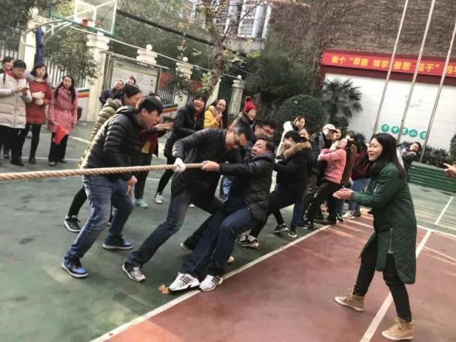 ׯ�к���Ϸ(�й�)�ɷ����޹�˾-����