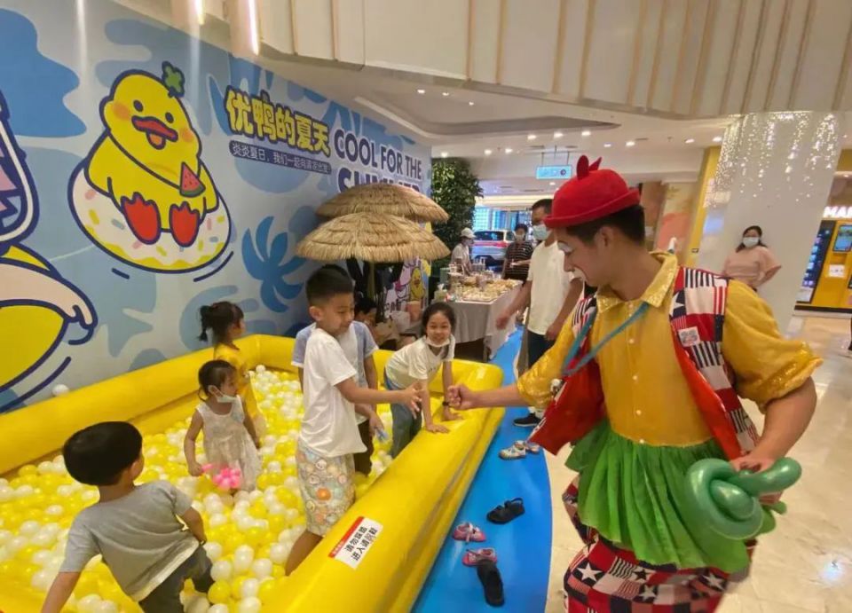 ׯ�к���Ϸ(�й�)�ɷ����޹�˾-����