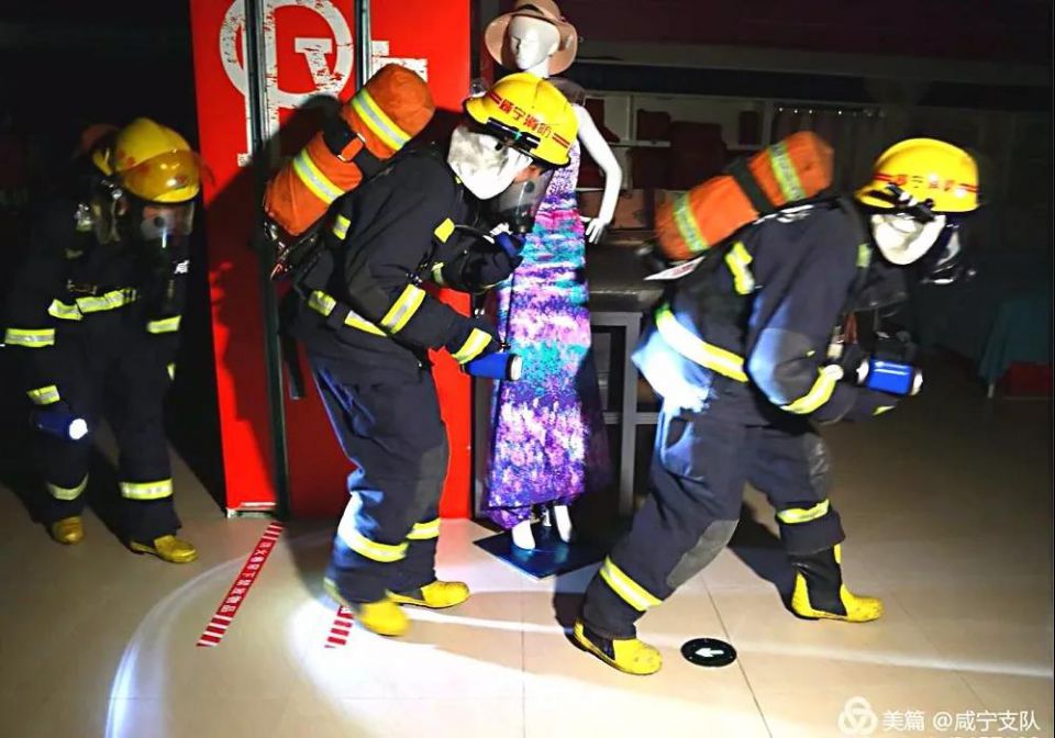 ׯ�к���Ϸ(�й�)�ɷ����޹�˾-����