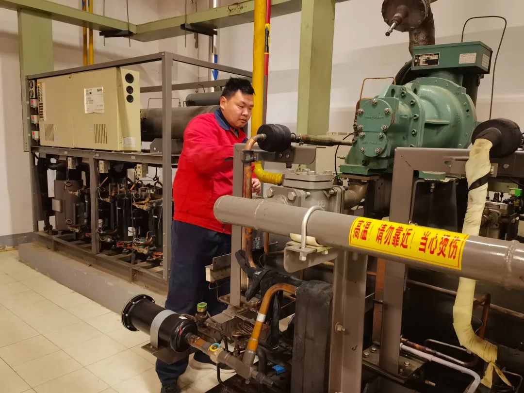 ׯ�к���Ϸ(�й�)�ɷ����޹�˾-����