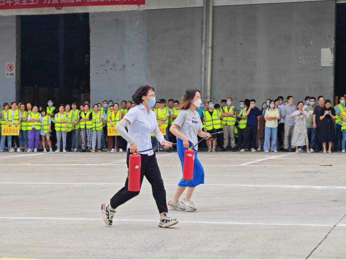 ׯ�к���Ϸ(�й�)�ɷ����޹�˾-����