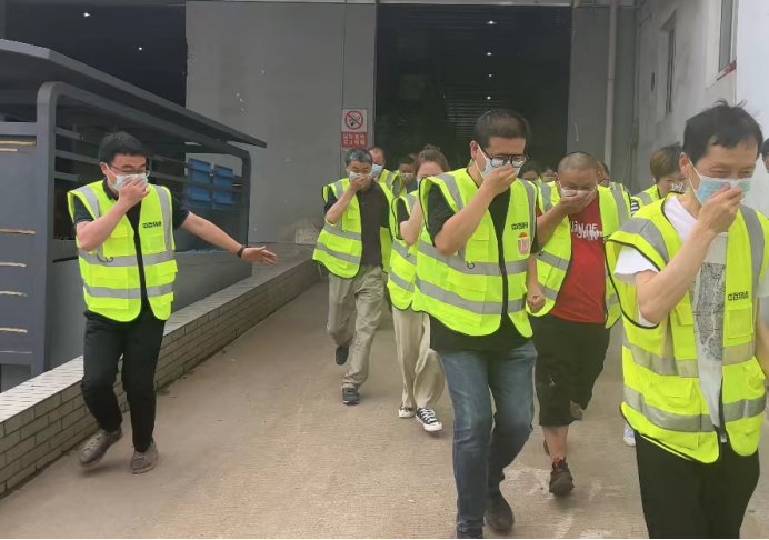 ׯ�к���Ϸ(�й�)�ɷ����޹�˾-����