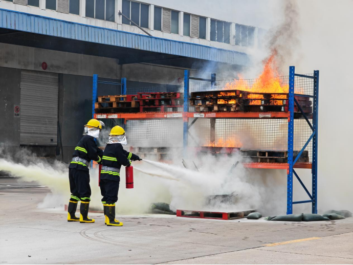 ׯ�к���Ϸ(�й�)�ɷ����޹�˾-����