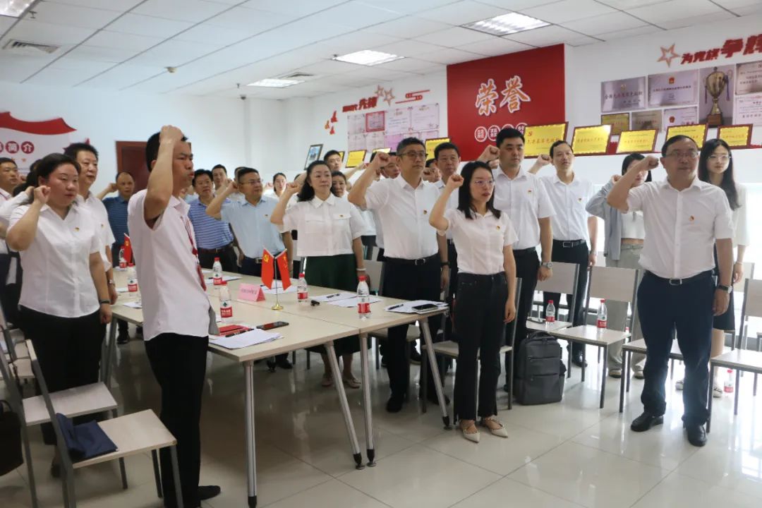 ׯ�к���Ϸ(�й�)�ɷ����޹�˾-����