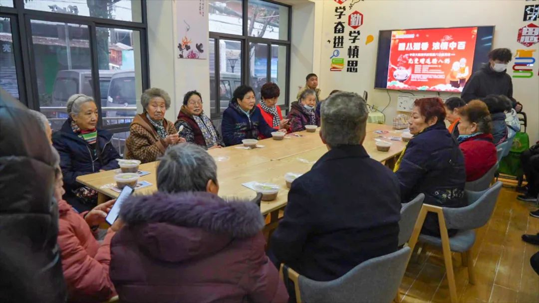 ׯ�к���Ϸ(�й�)�ɷ����޹�˾-����