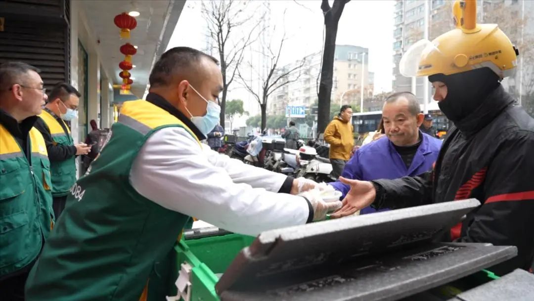 ׯ�к���Ϸ(�й�)�ɷ����޹�˾-����