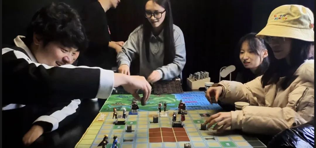 ׯ�к���Ϸ(�й�)�ɷ����޹�˾-����