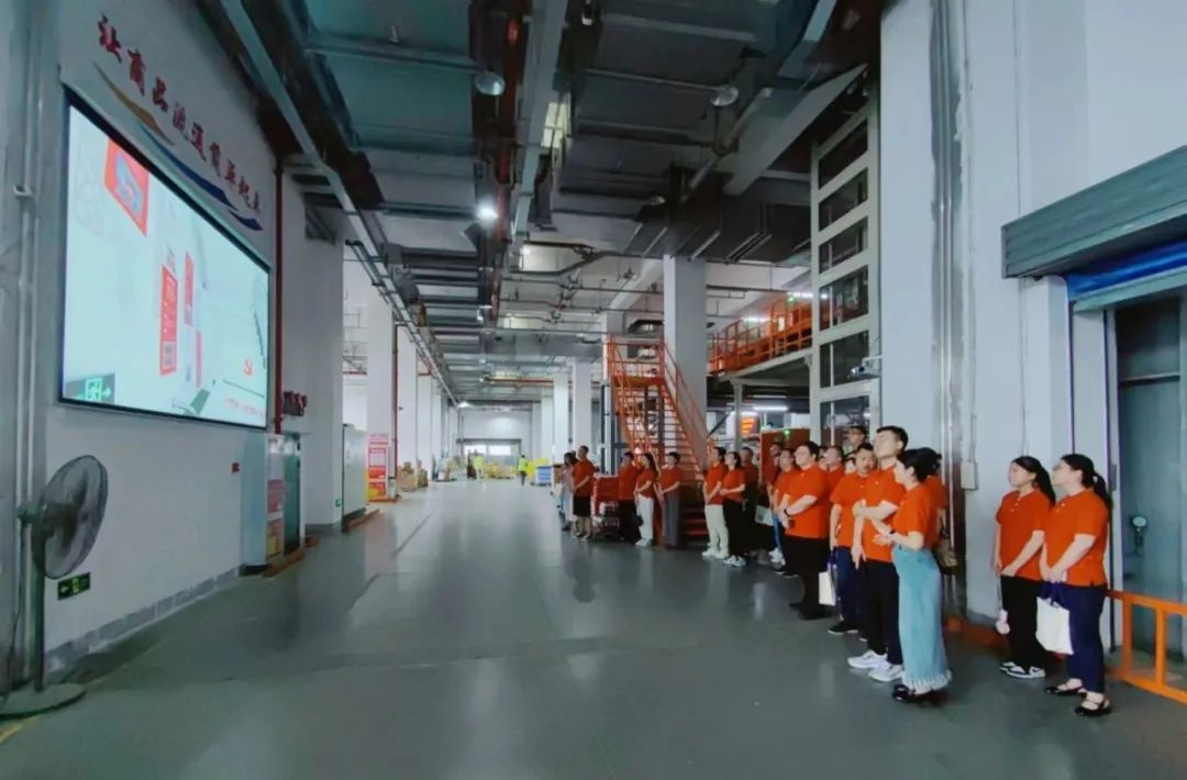 ׯ�к���Ϸ(�й�)�ɷ����޹�˾-����