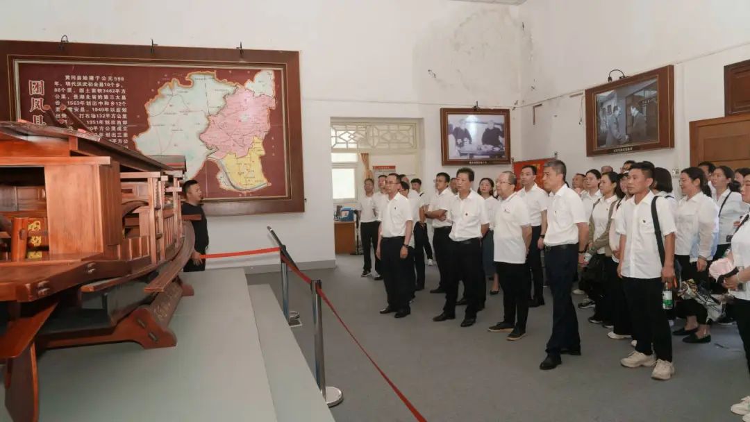 ׯ�к���Ϸ(�й�)�ɷ����޹�˾-����