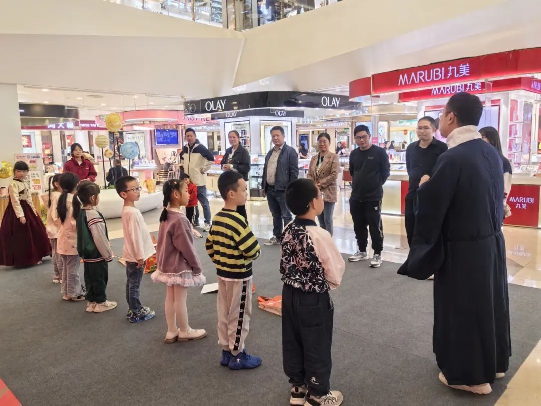 ׯ�к���Ϸ(�й�)�ɷ����޹�˾-����